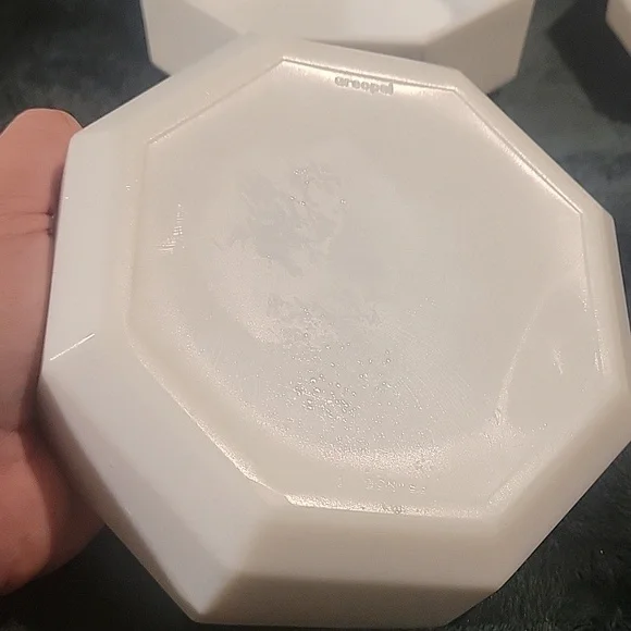 Arcoroc octagonal set of 3 bowls. Eloquent 3 bowls. - Picture 3 of 5